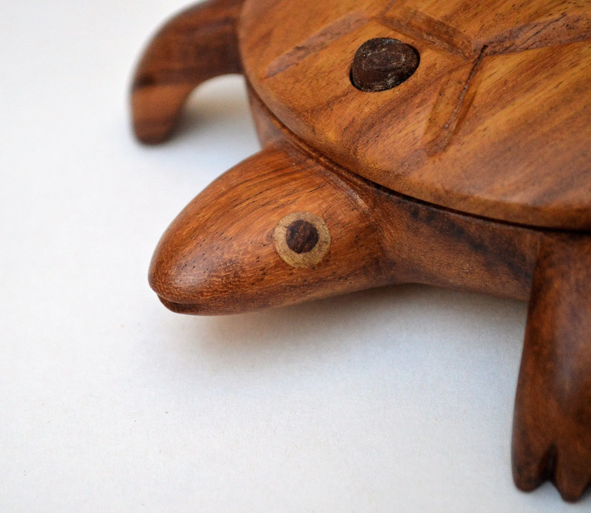 Hand carved jewelry box, Turtle shape