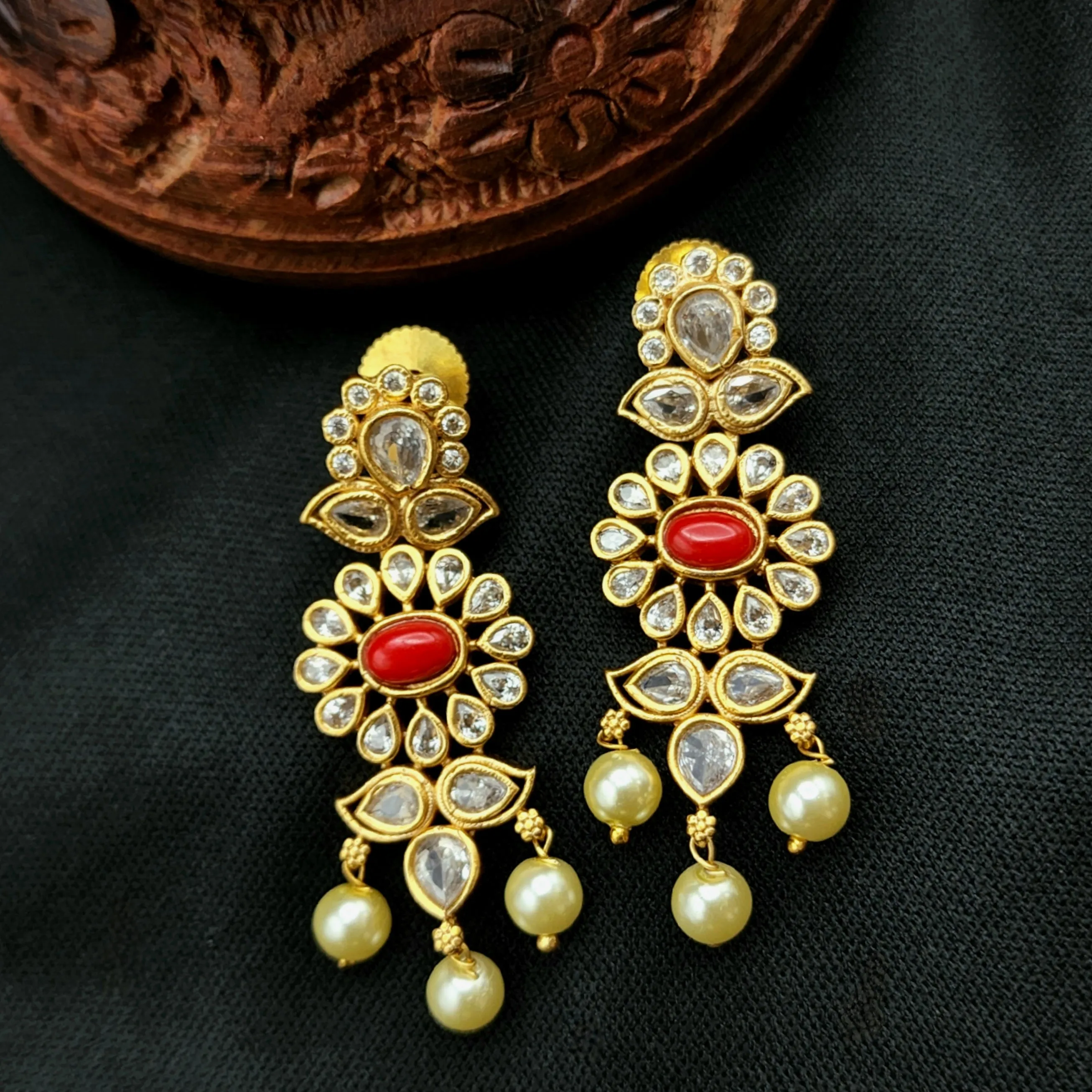 Navaratna AD Zircon Necklace Set