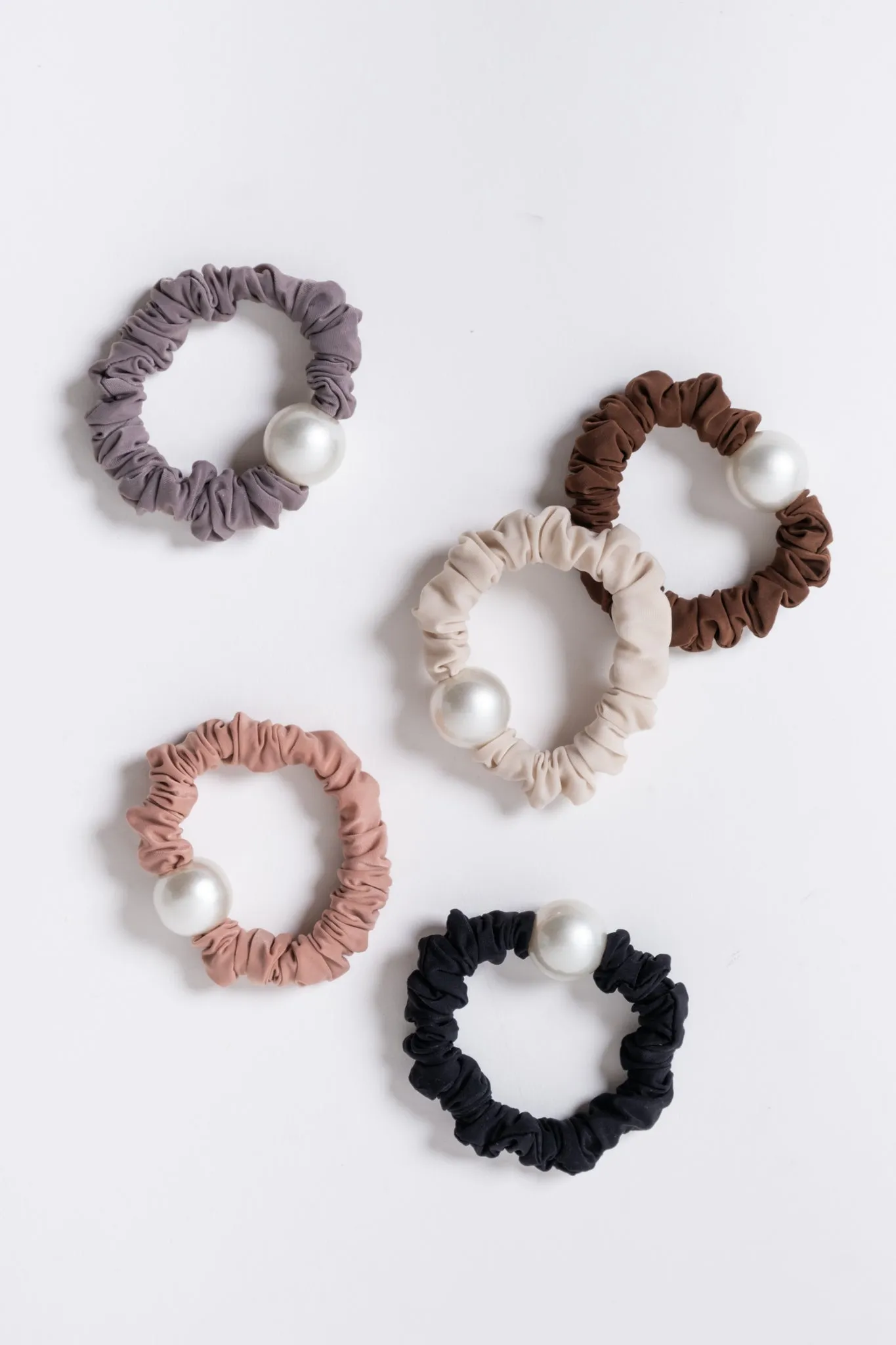 Pearl Hair Scrunchie